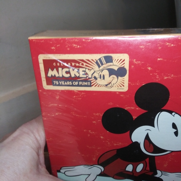 Vintage 2004 Monopoly Mickey Mouse 75th Anniversary Collectors Addition Game - Picture 2 of 8
